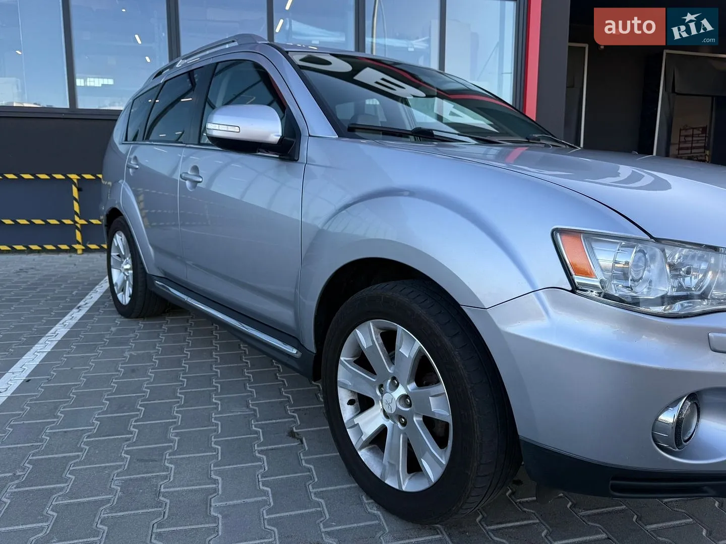 2010 Mitsubishi Outlander - мініатюра 20
