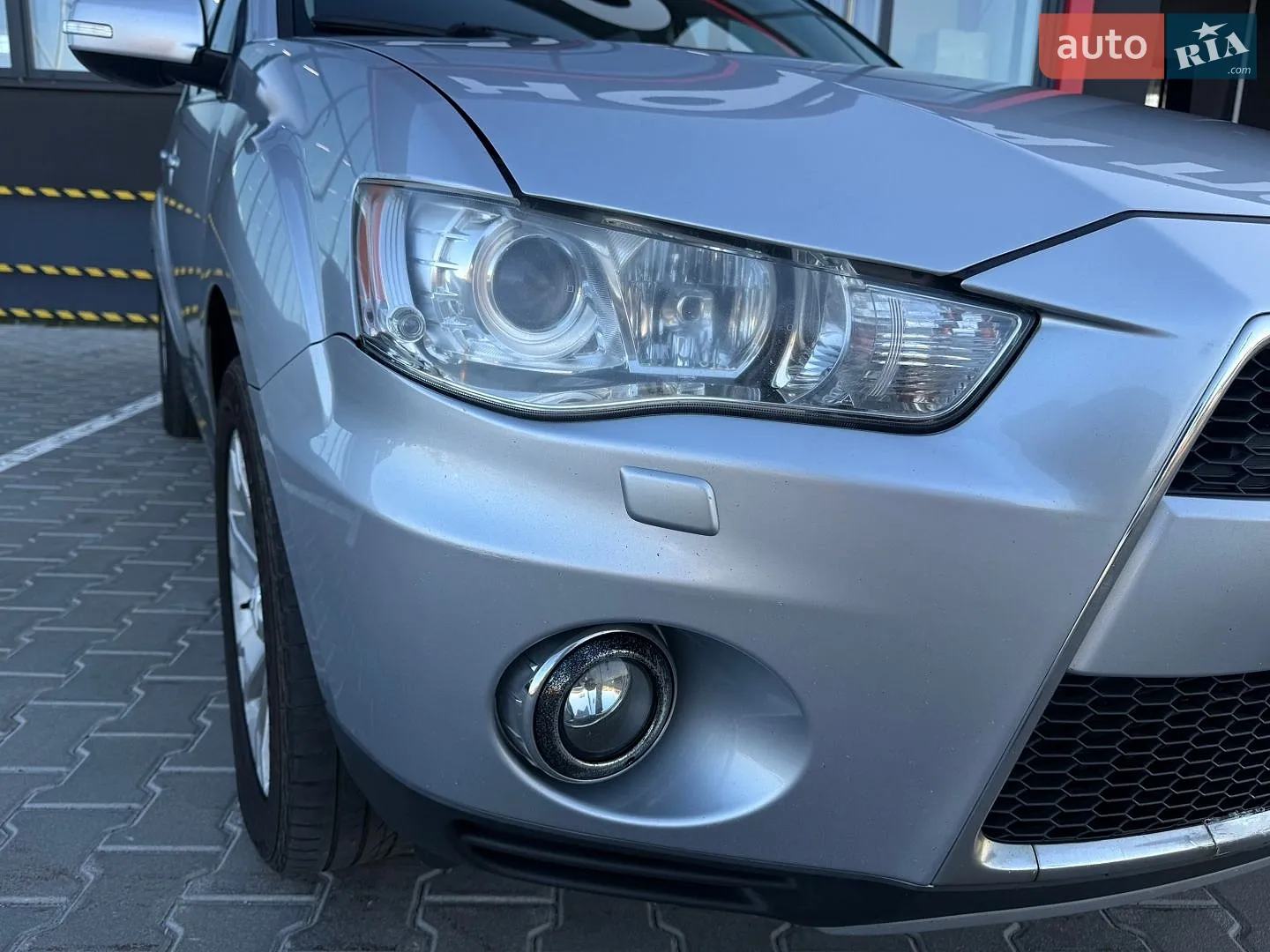 2010 Mitsubishi Outlander - мініатюра 28