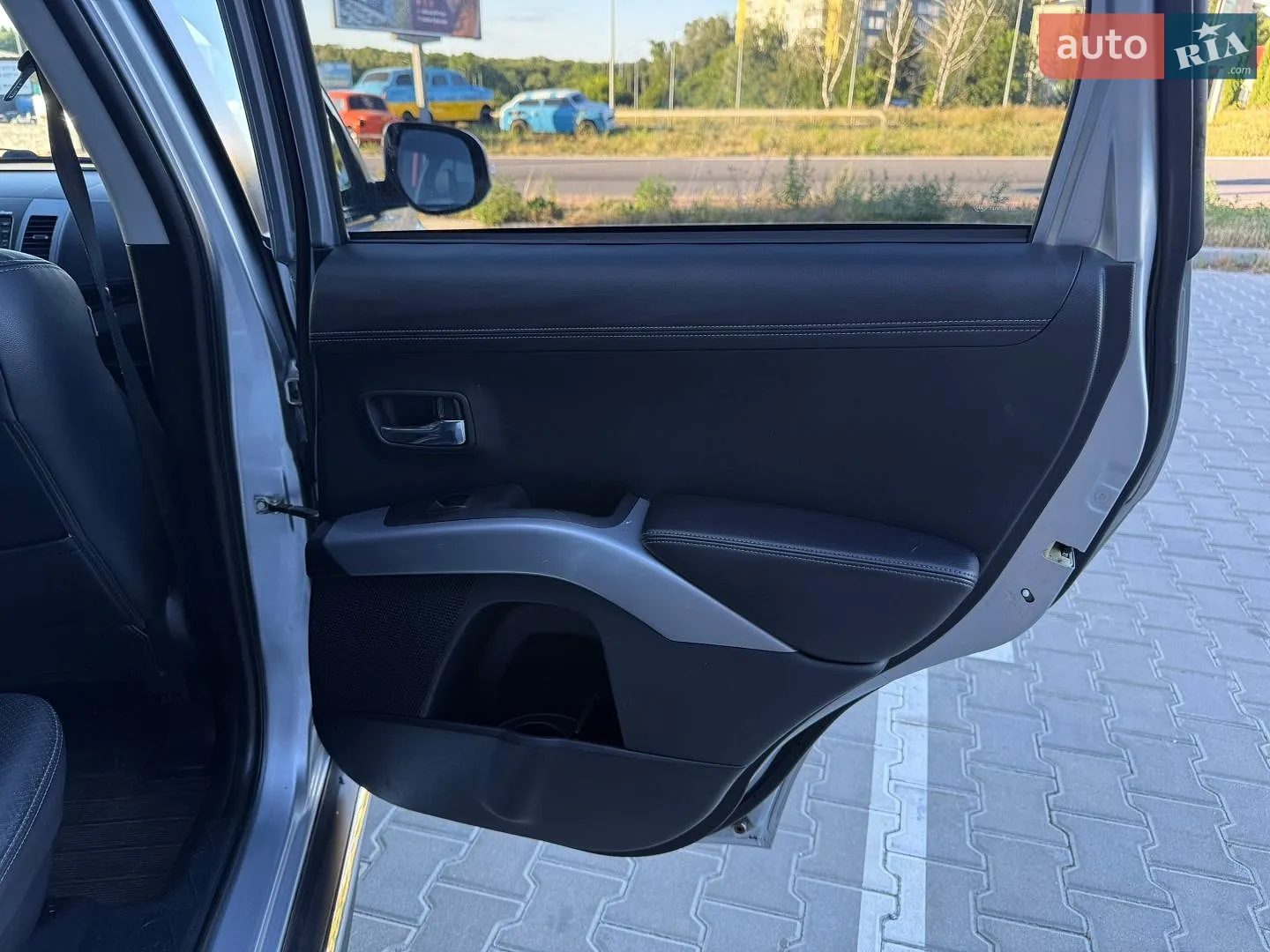 2010 Mitsubishi Outlander - мініатюра 35