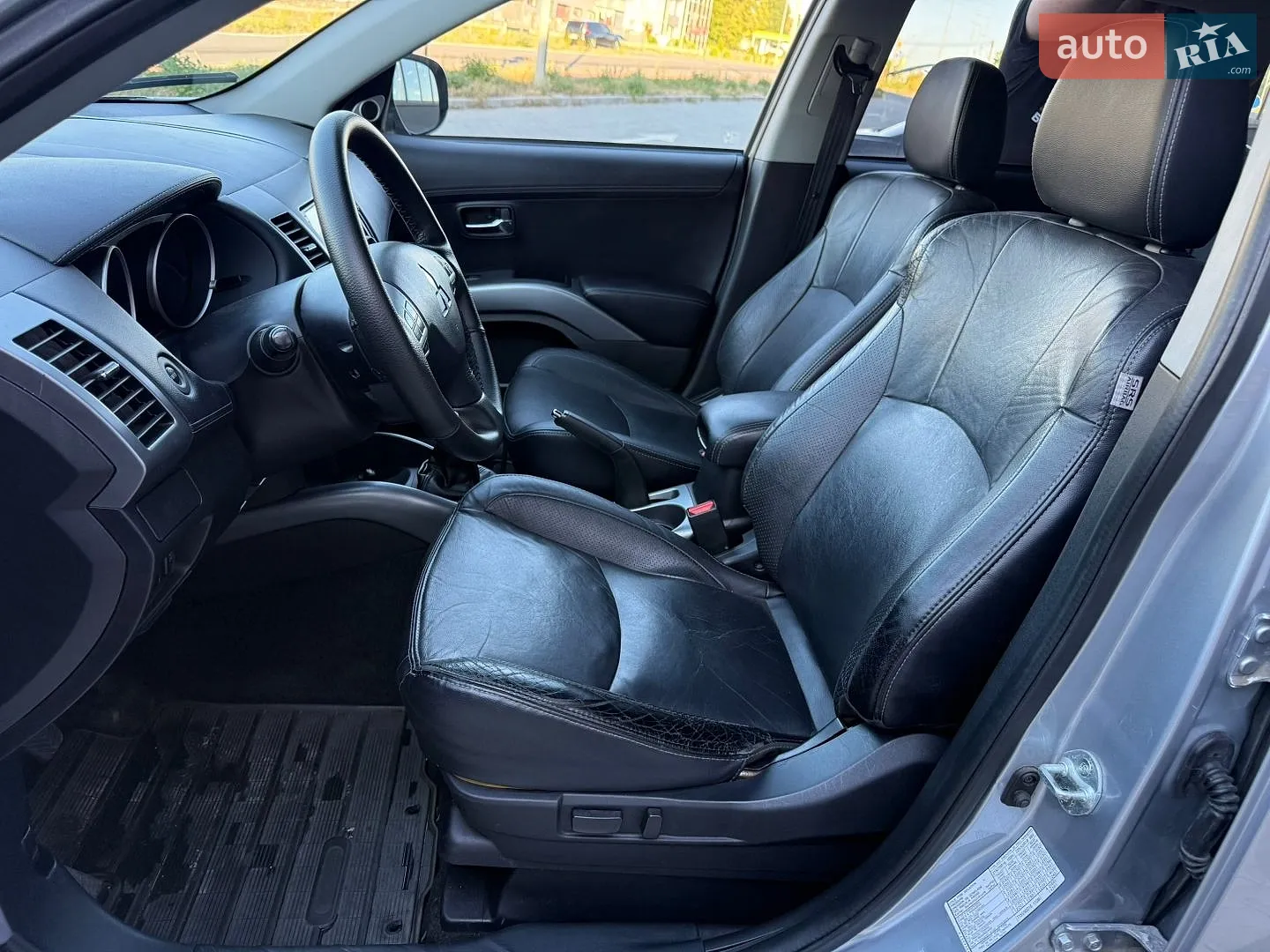 2010 Mitsubishi Outlander - мініатюра 46