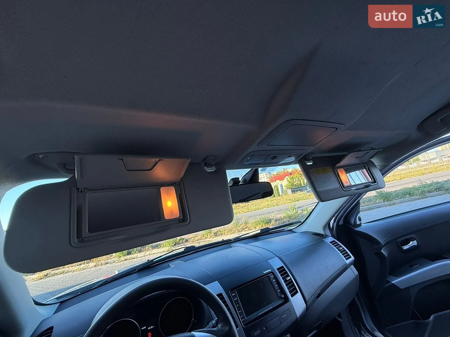 2010 Mitsubishi Outlander - мініатюра 71