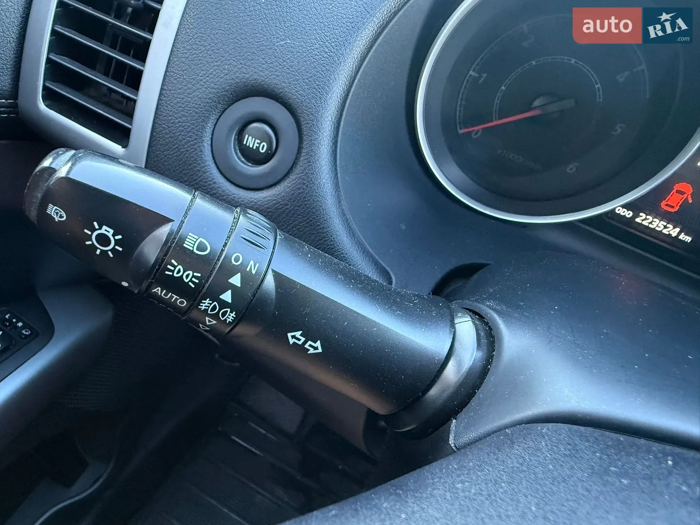 2010 Mitsubishi Outlander - мініатюра 73