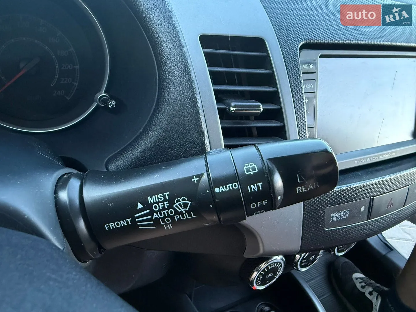 2010 Mitsubishi Outlander - мініатюра 74