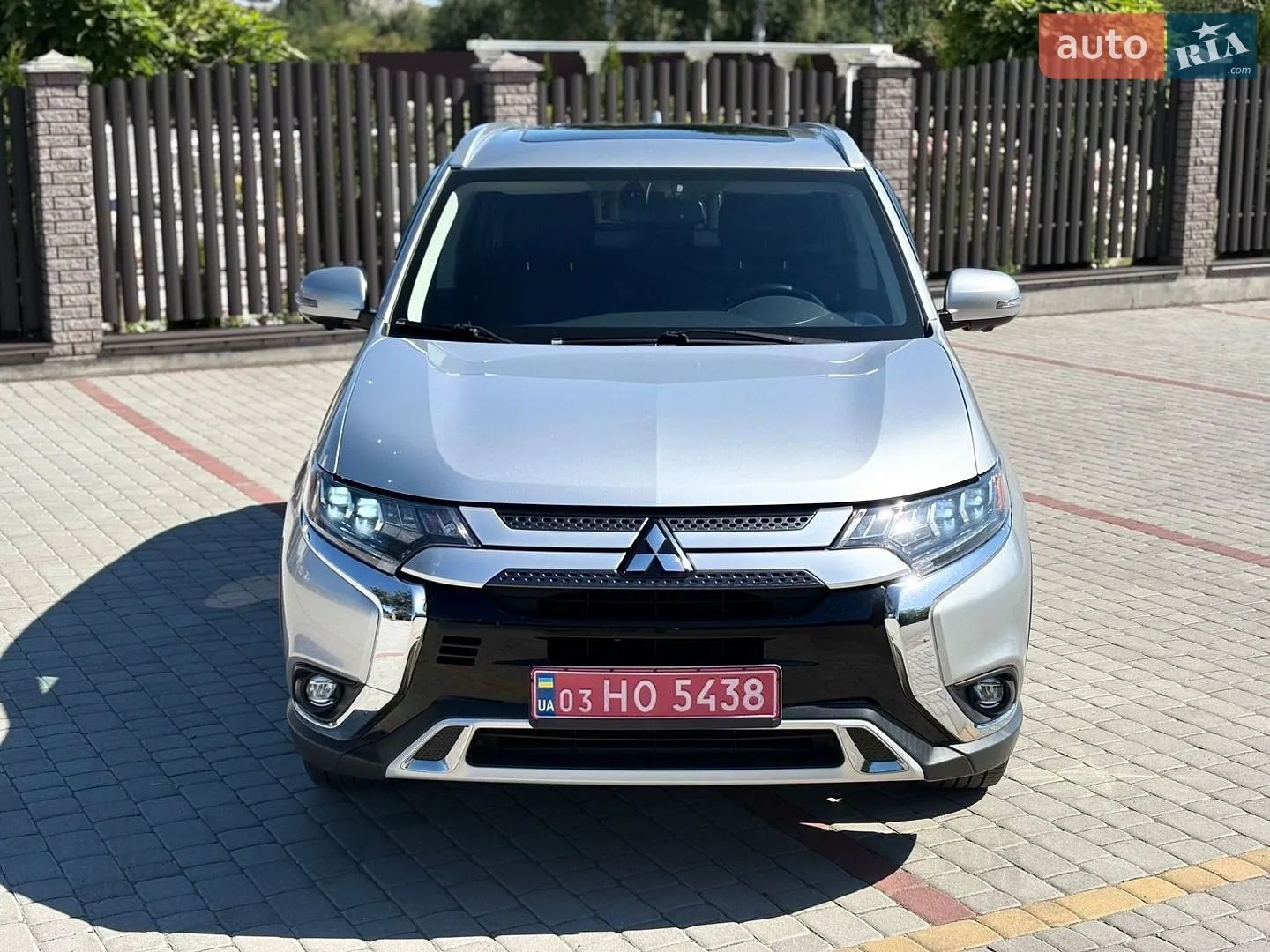2019 Mitsubishi Outlander - мініатюра 2