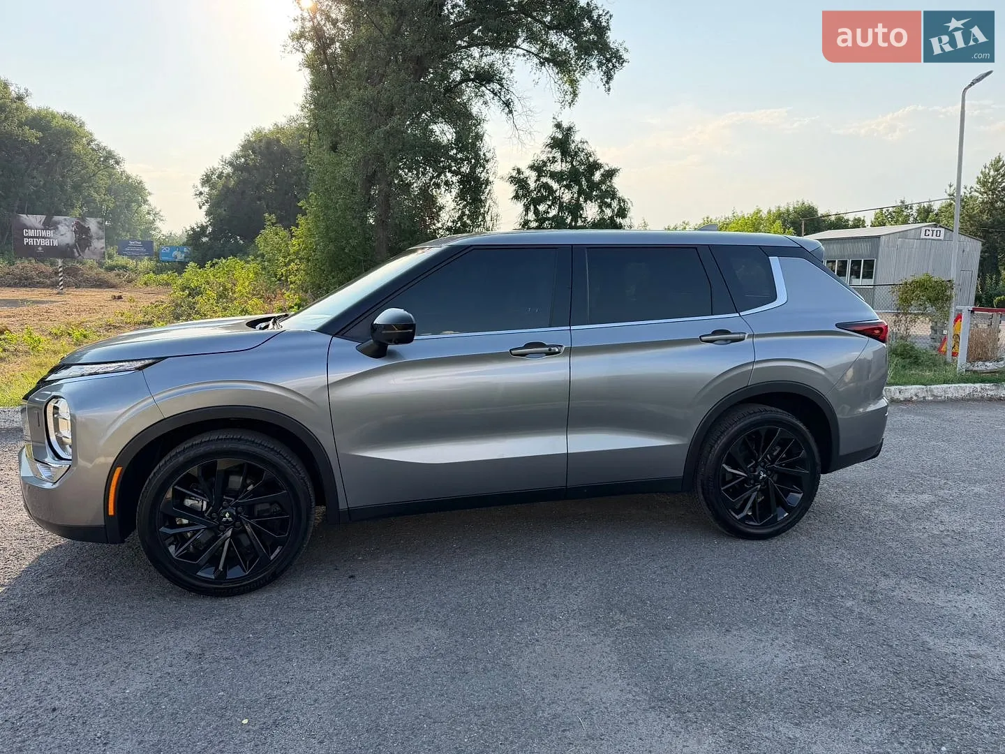 2023 Mitsubishi Outlander - мініатюра 16