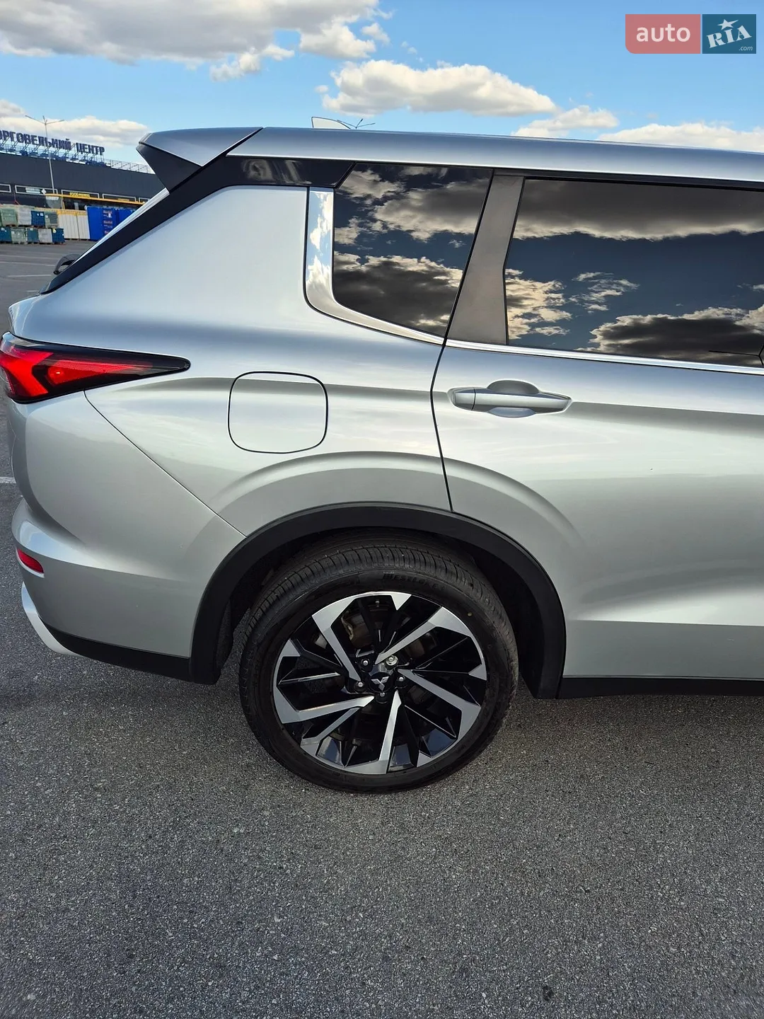 2022 Mitsubishi Outlander - мініатюра 44