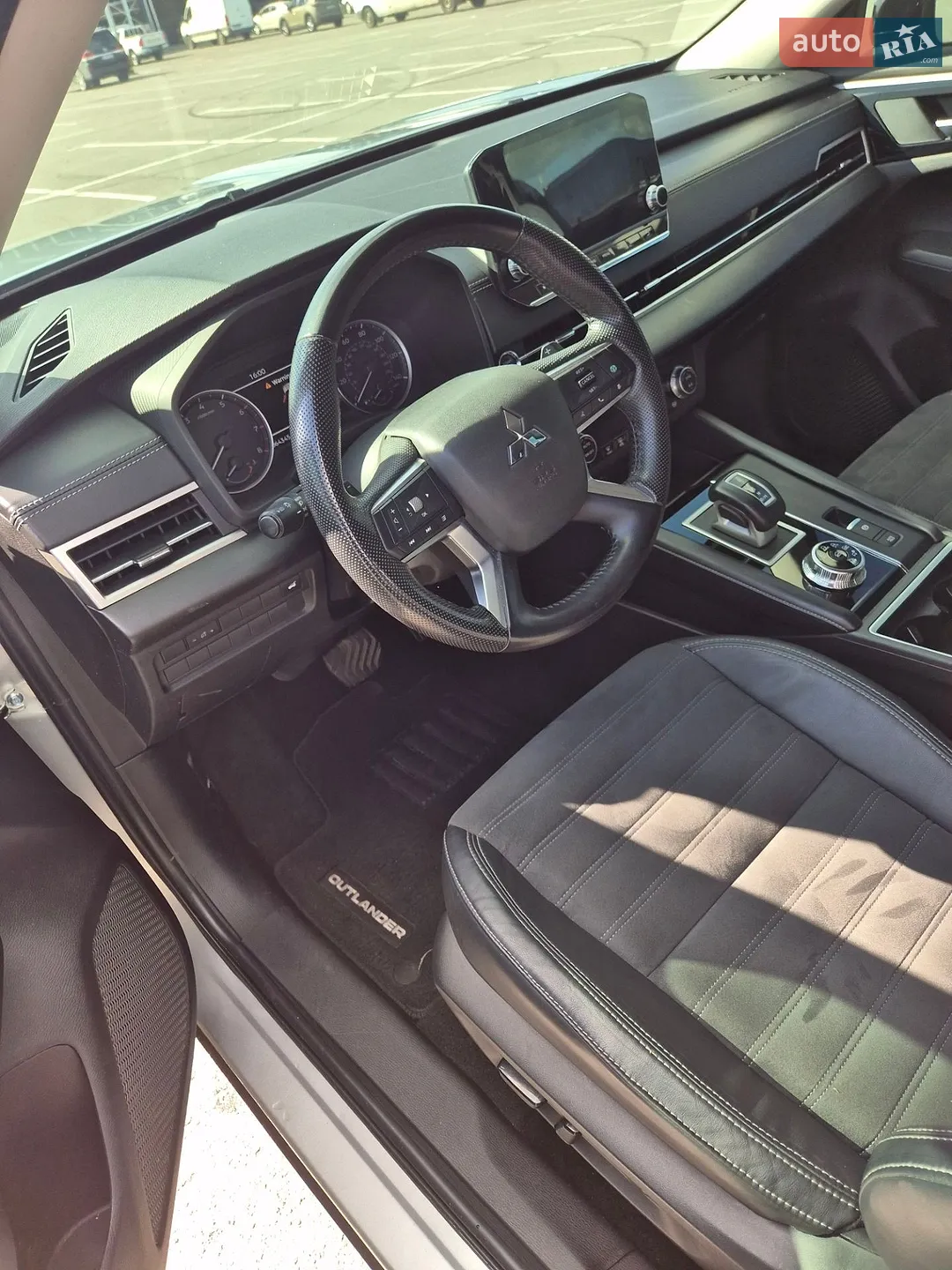 2022 Mitsubishi Outlander - мініатюра 61