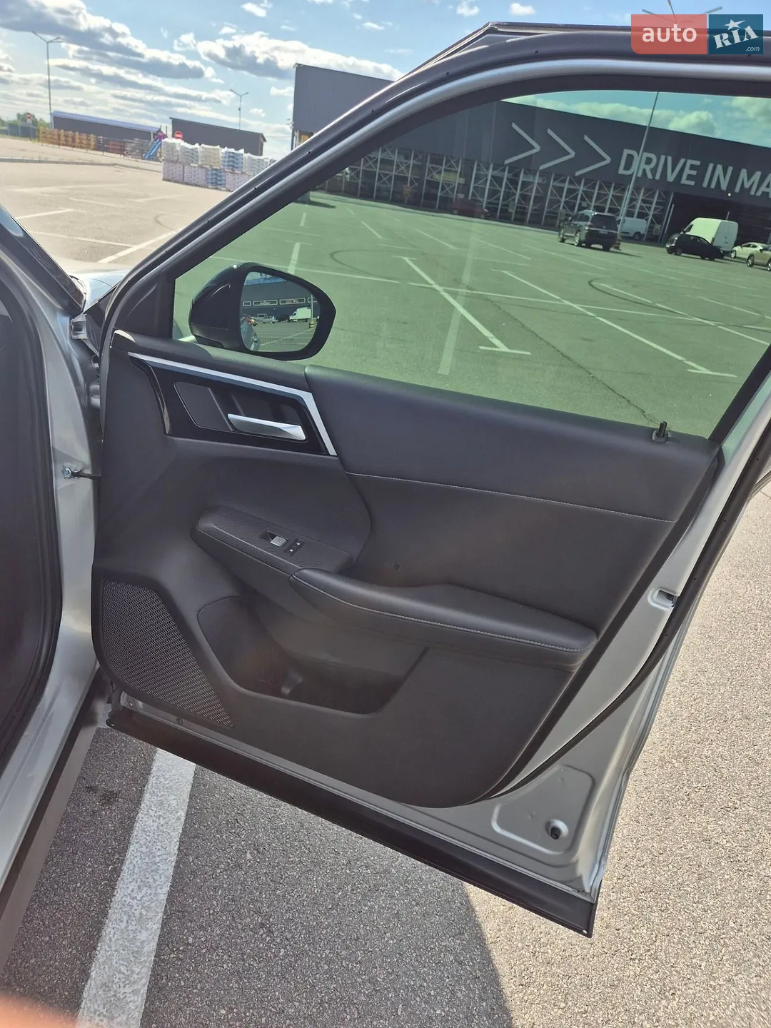 2022 Mitsubishi Outlander - мініатюра 28