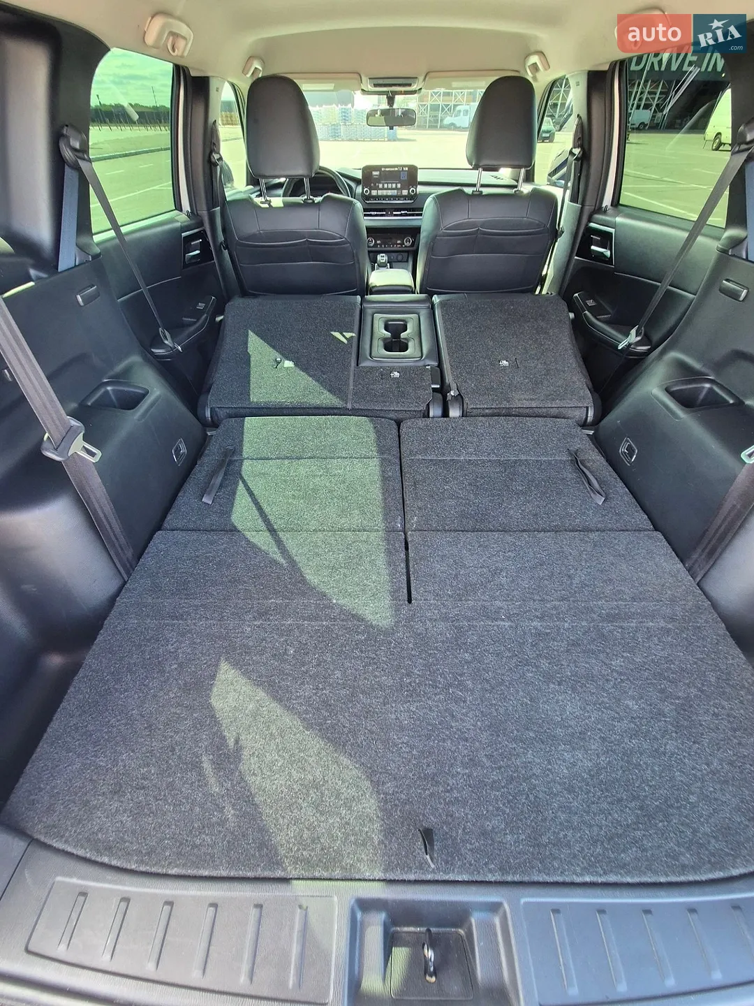 2022 Mitsubishi Outlander - мініатюра 33