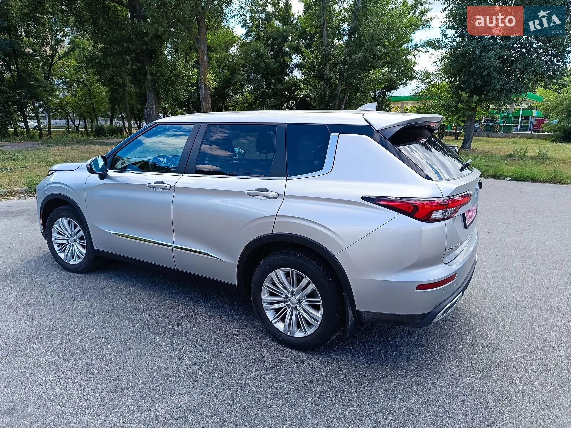 2021 Mitsubishi Outlander - мініатюра 4