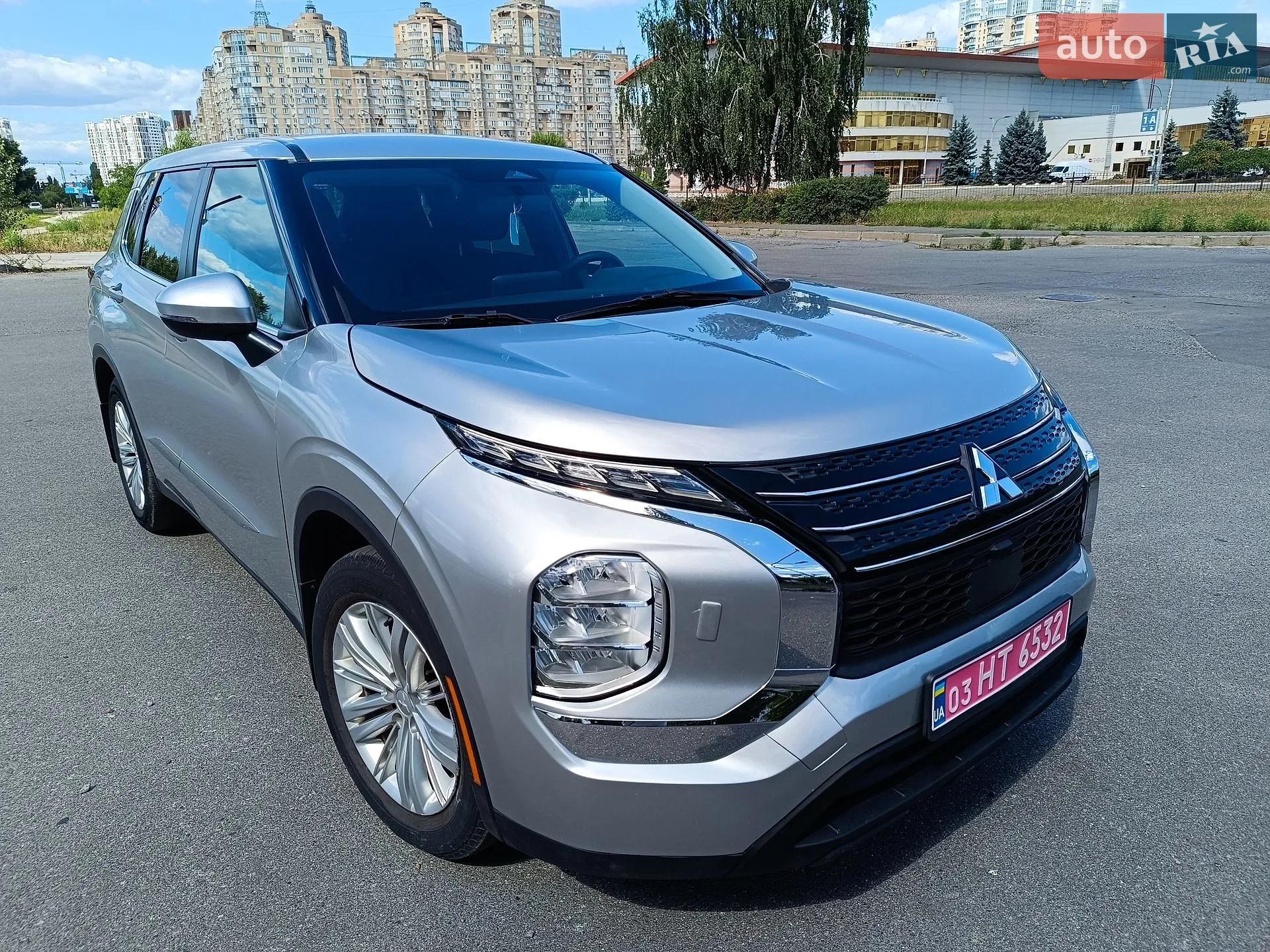 2021 Mitsubishi Outlander - мініатюра 3