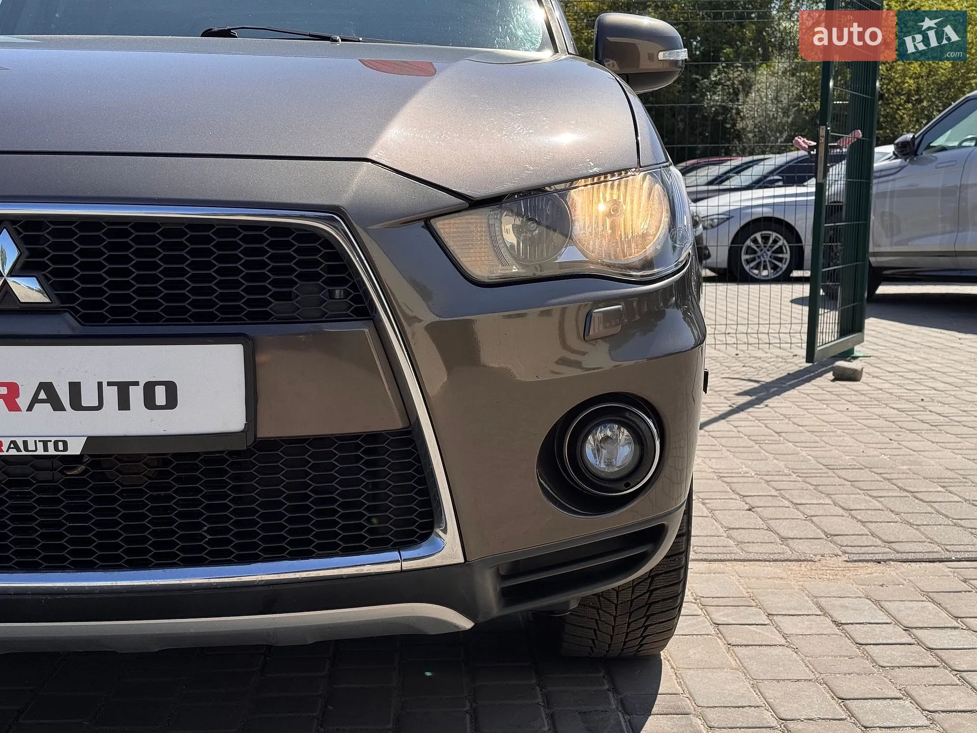 2010 Mitsubishi Outlander - мініатюра 10