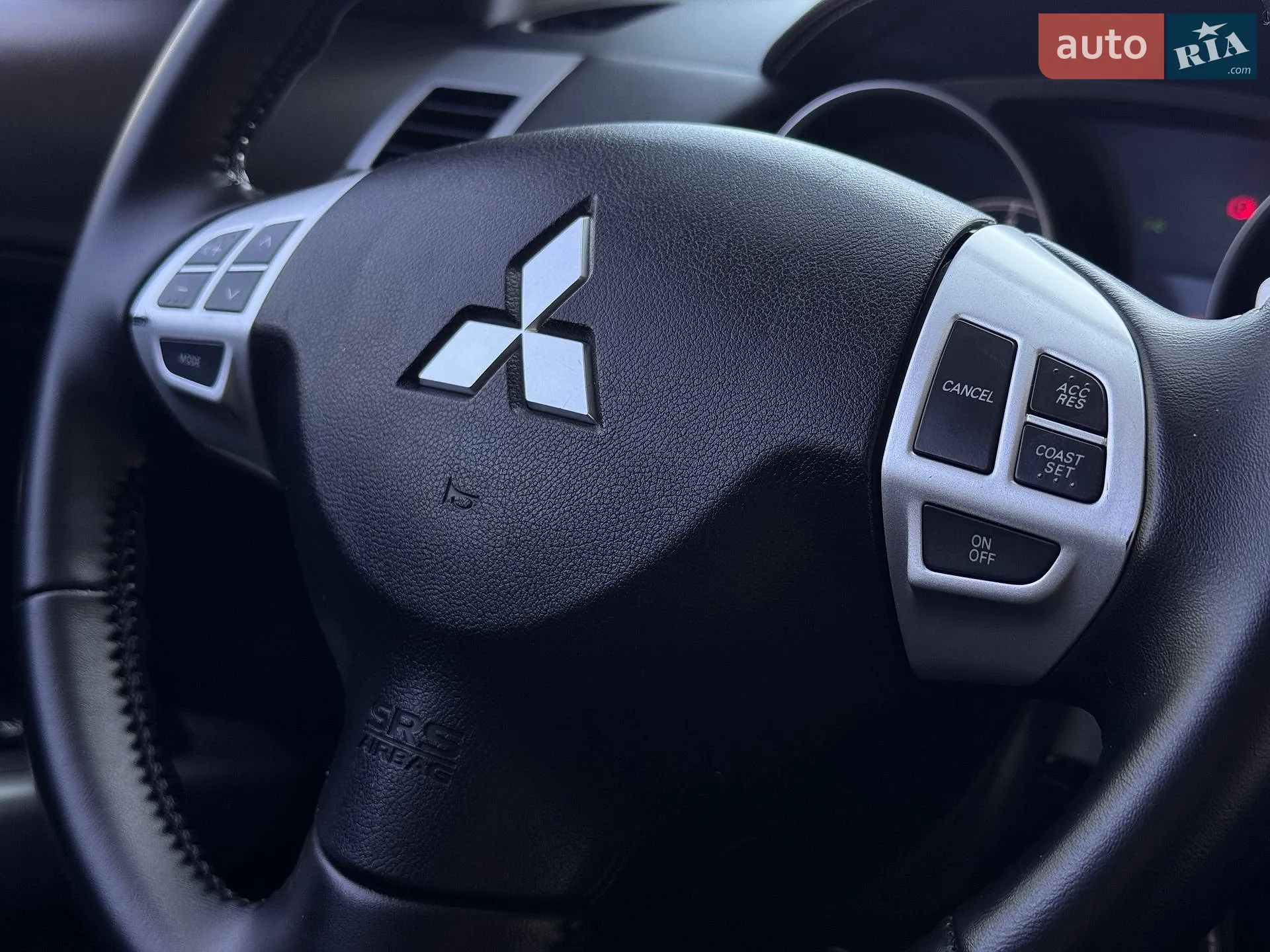 2010 Mitsubishi Outlander - мініатюра 39