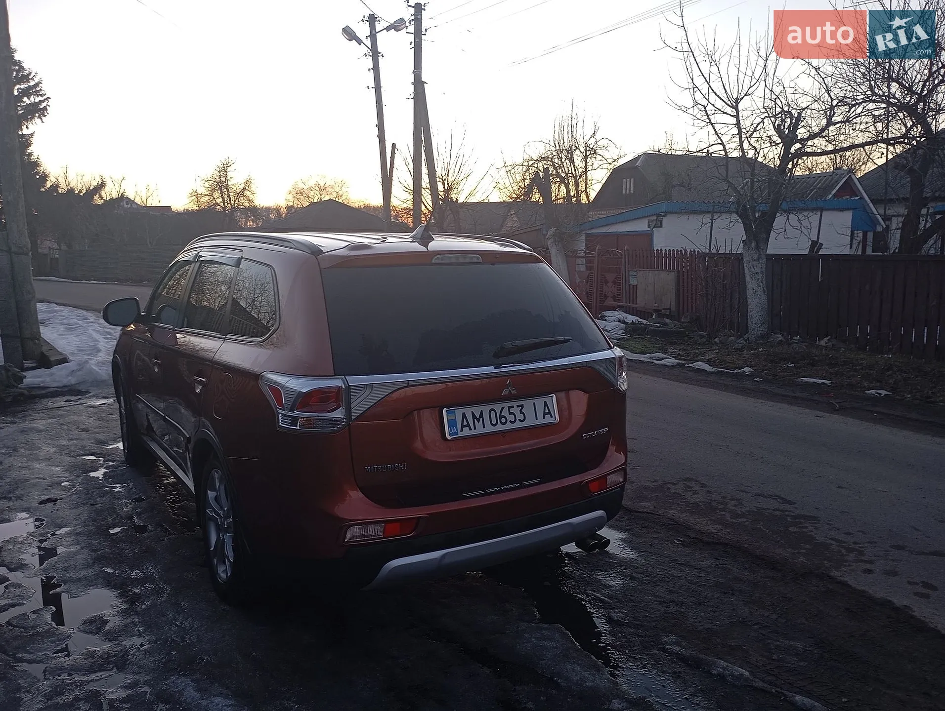 2014 Mitsubishi Outlander - мініатюра 12