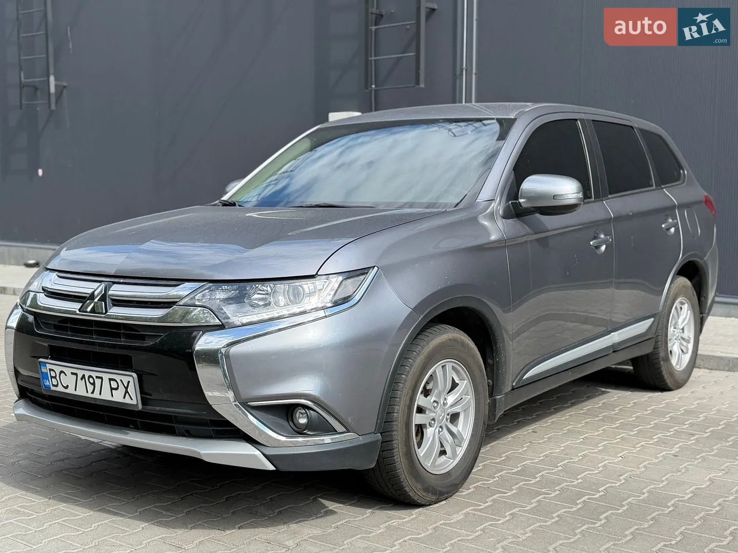 2017 Mitsubishi Outlander - мініатюра 4