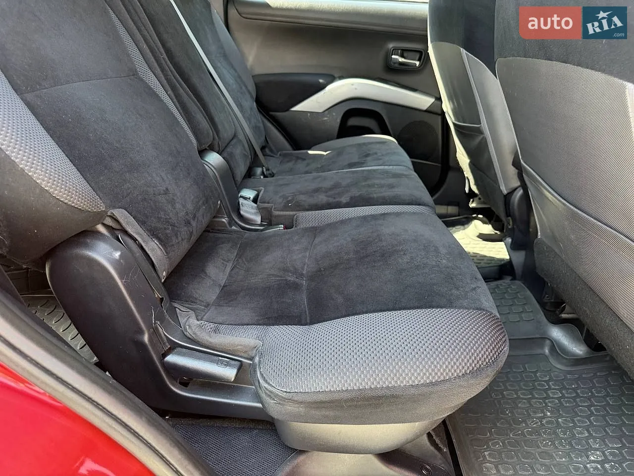 2010 Mitsubishi Outlander - мініатюра 9