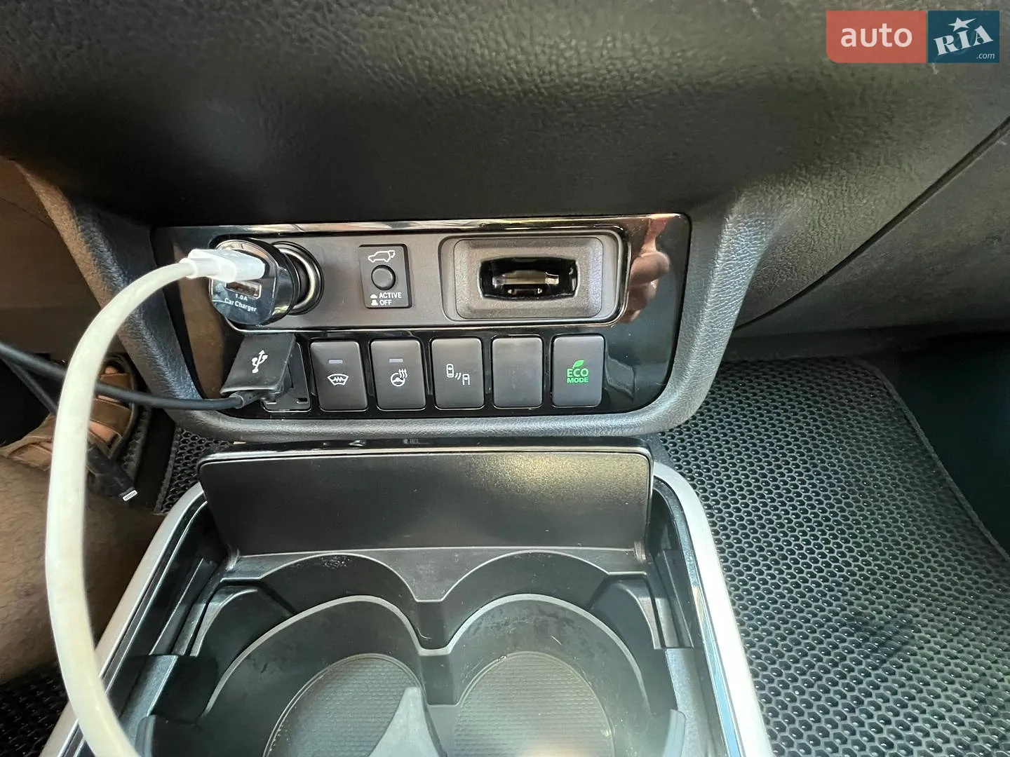 2021 Mitsubishi Outlander - мініатюра 13
