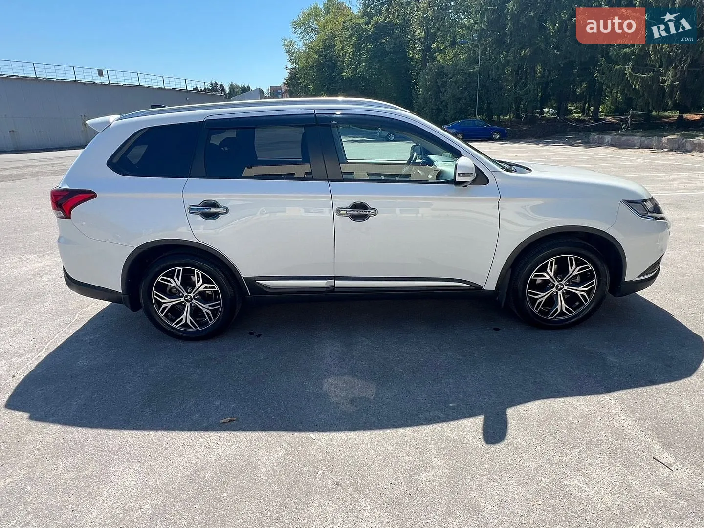 2021 Mitsubishi Outlander - мініатюра 5