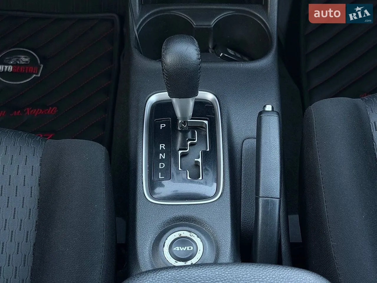 2013 Mitsubishi Outlander - мініатюра 27