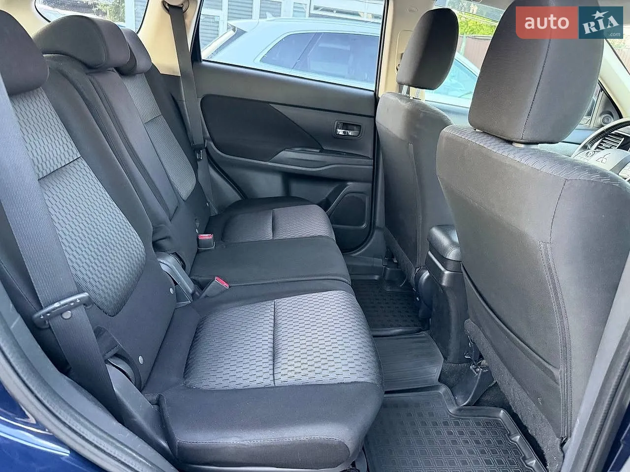 2013 Mitsubishi Outlander - мініатюра 30