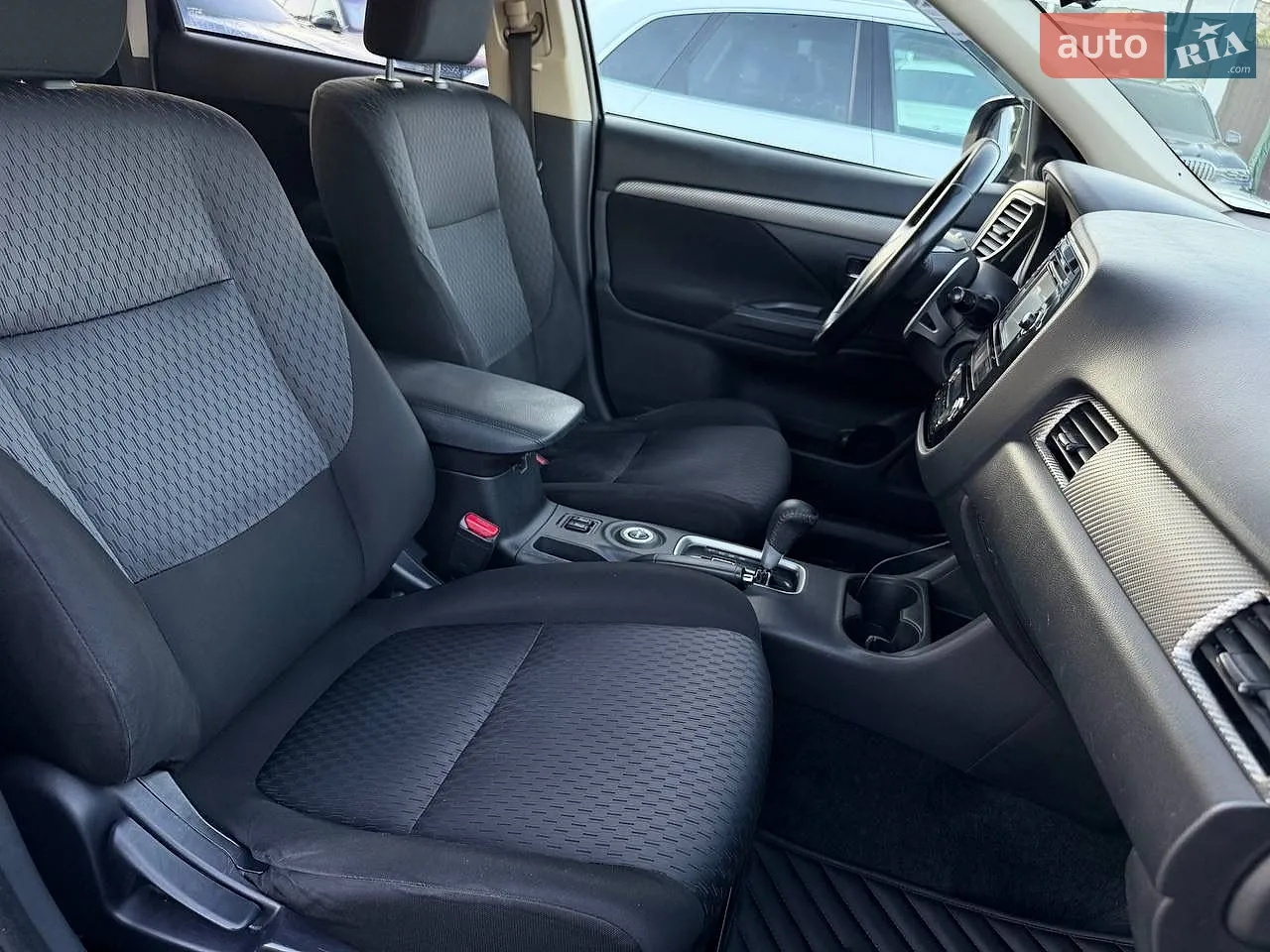 2013 Mitsubishi Outlander - мініатюра 33