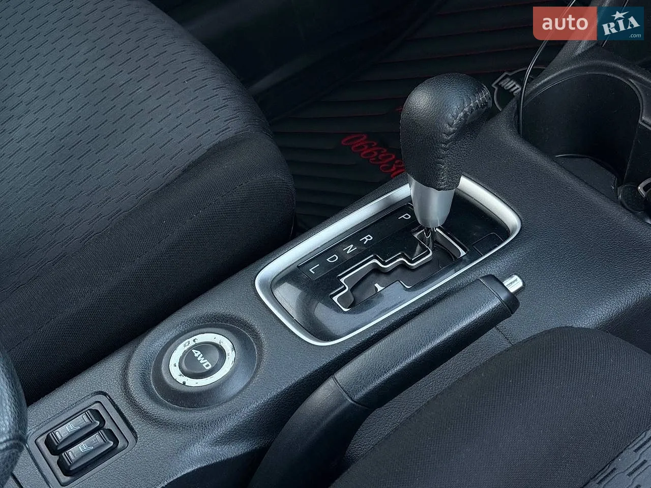 2013 Mitsubishi Outlander - мініатюра 37