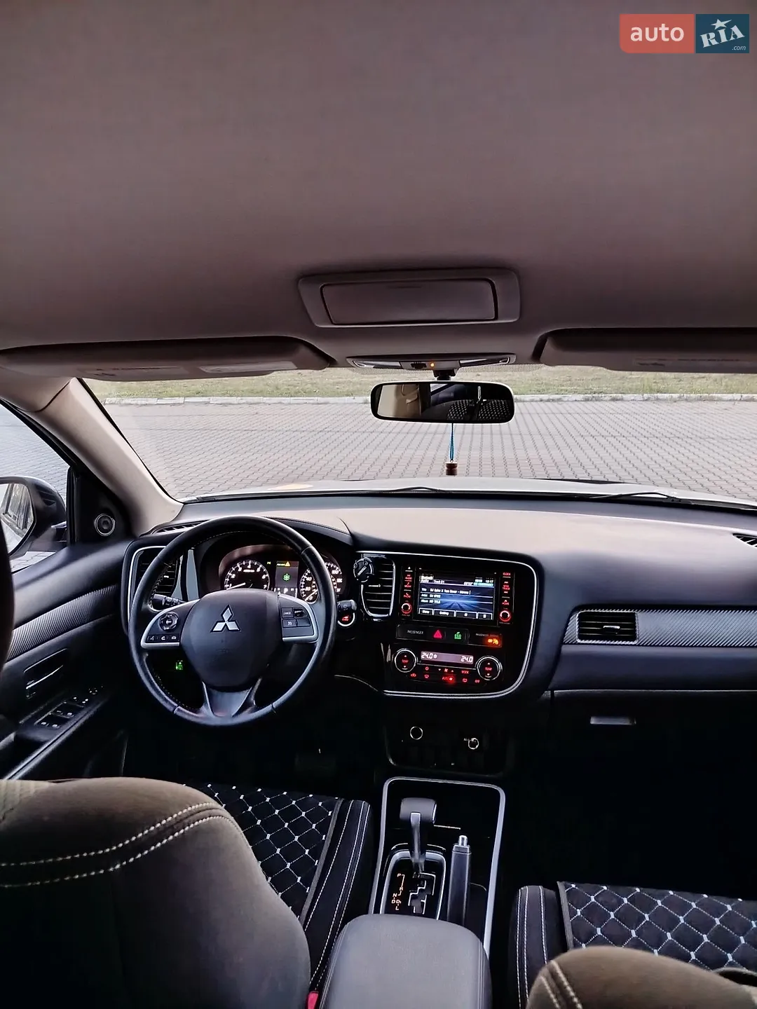 2016 Mitsubishi Outlander - мініатюра 21