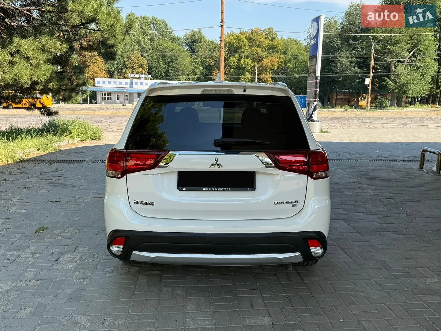 2017 Mitsubishi Outlander - мініатюра 8