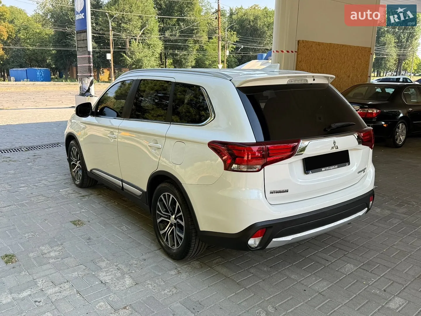 2017 Mitsubishi Outlander - мініатюра 9