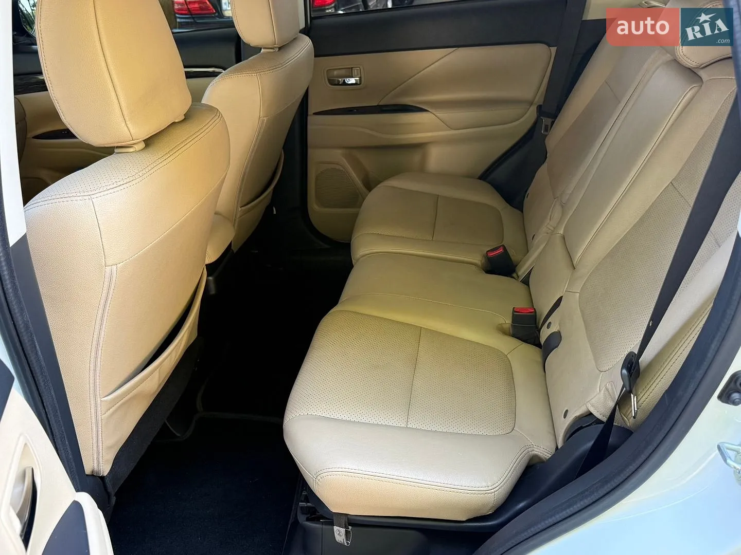 2017 Mitsubishi Outlander - мініатюра 22