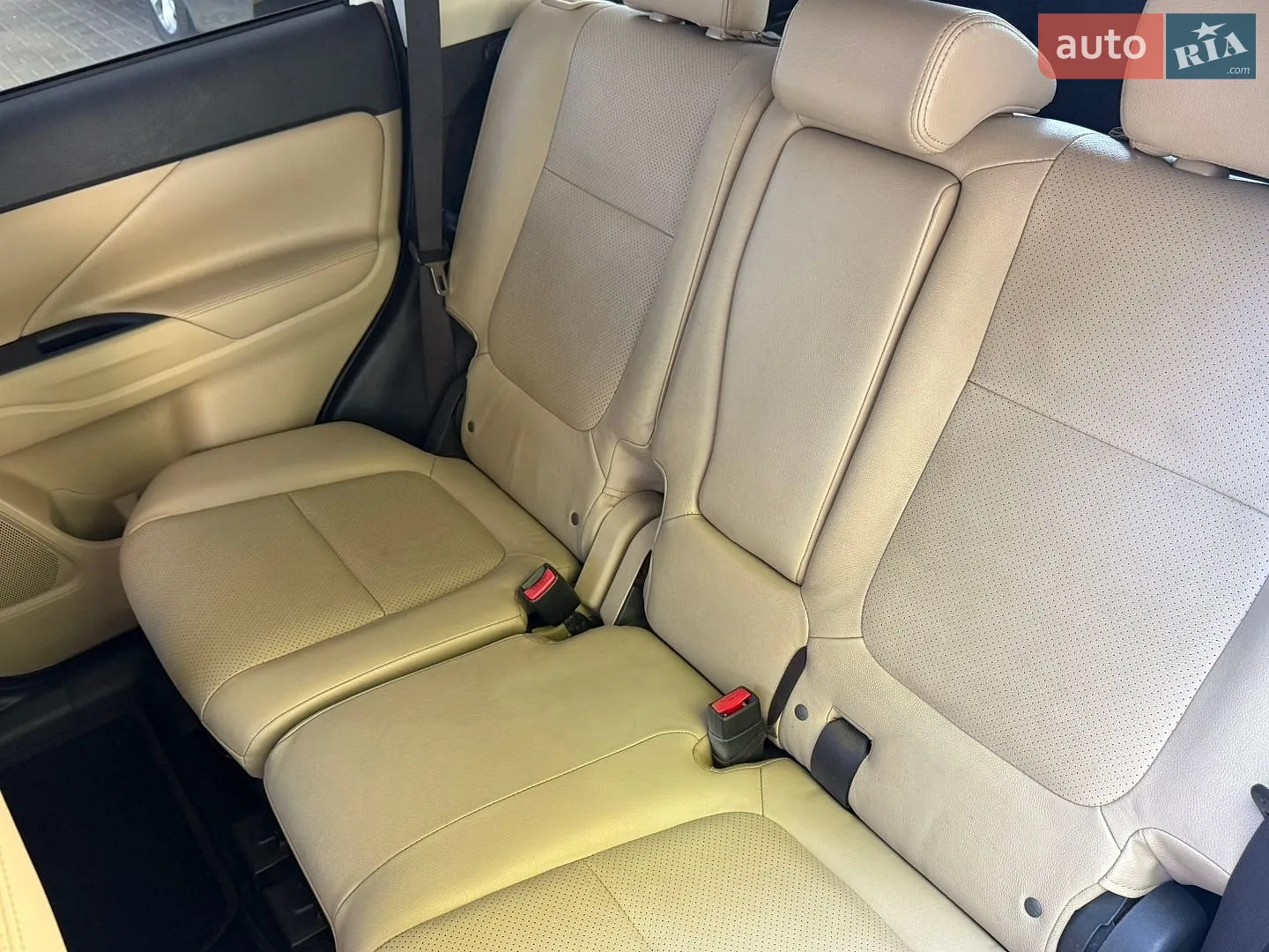 2017 Mitsubishi Outlander - мініатюра 23