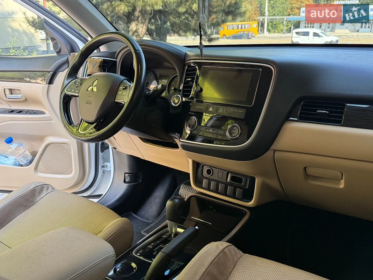 2017 Mitsubishi Outlander - мініатюра 28