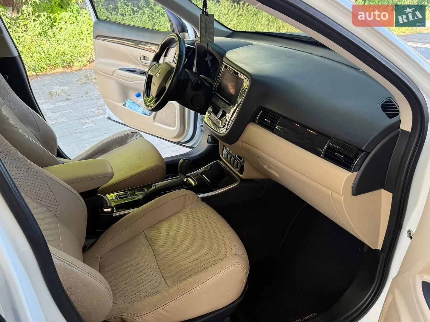 2017 Mitsubishi Outlander - мініатюра 29
