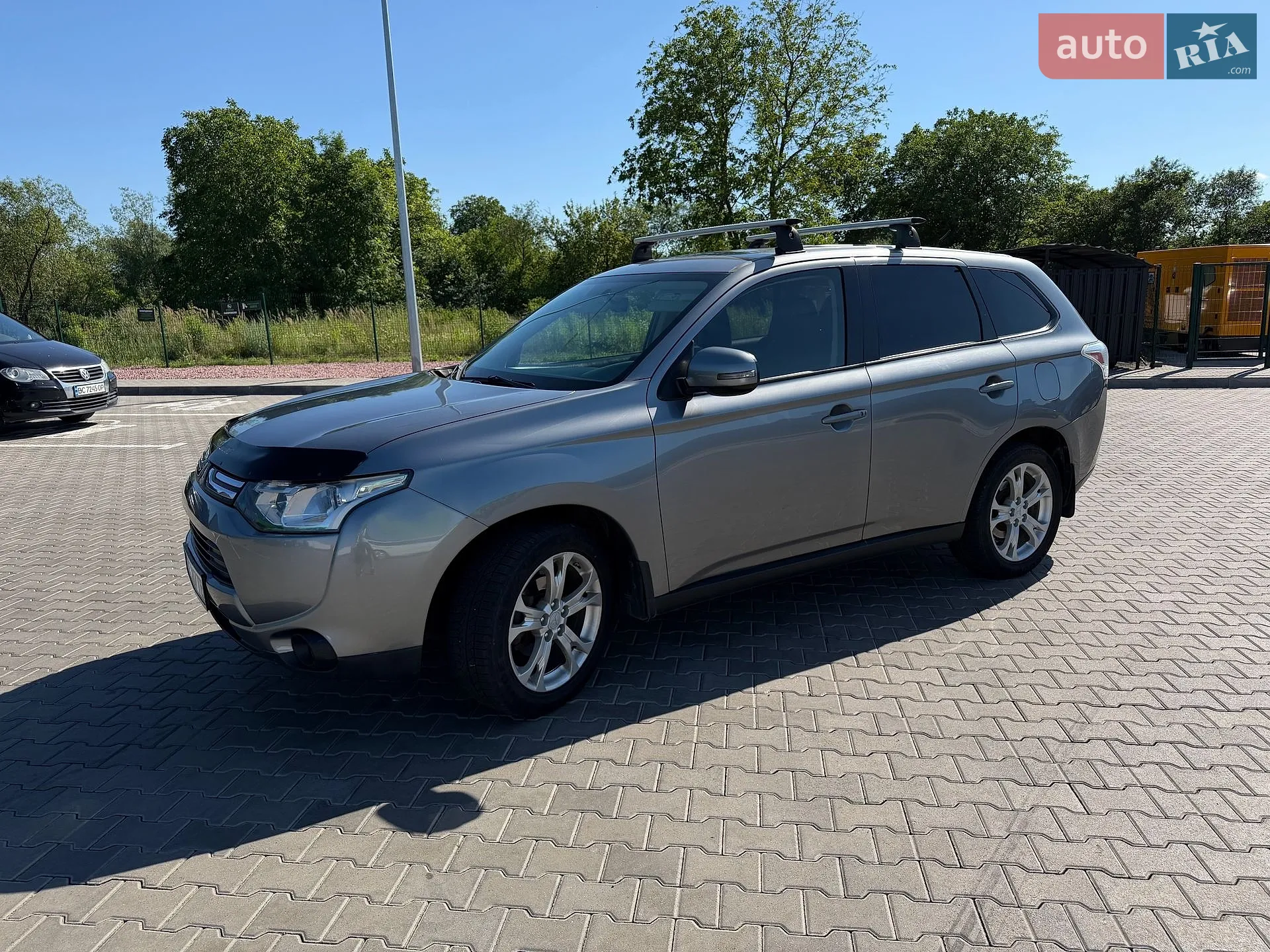2013 Mitsubishi Outlander - фото 1
