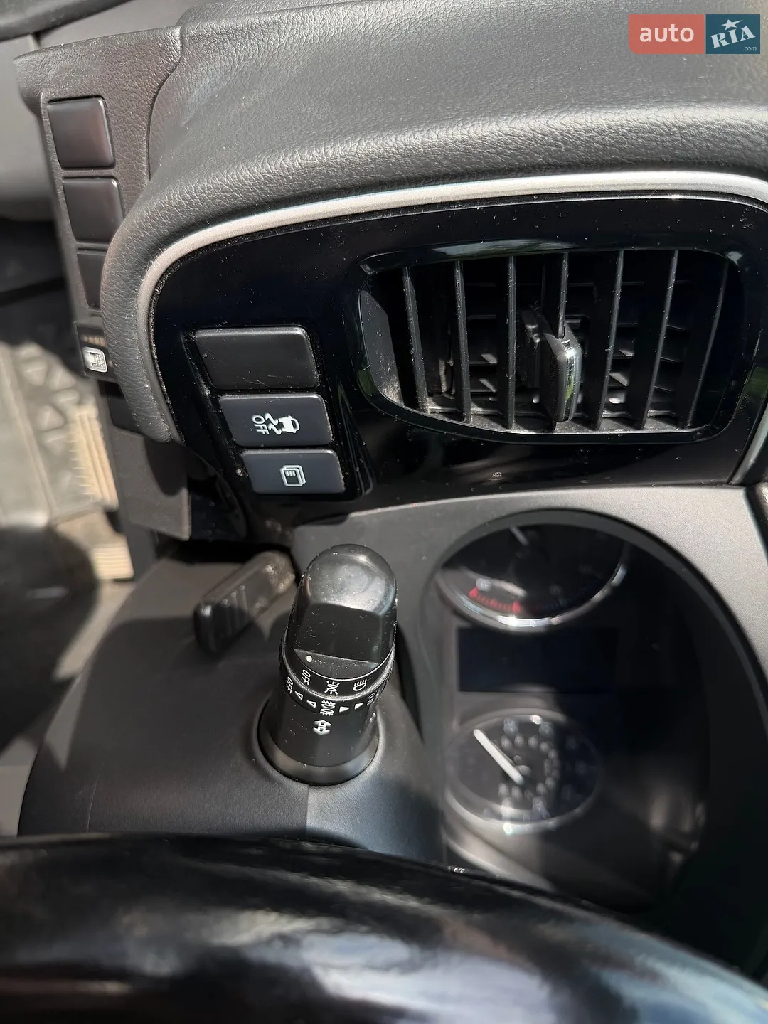 2013 Mitsubishi Outlander - мініатюра 26