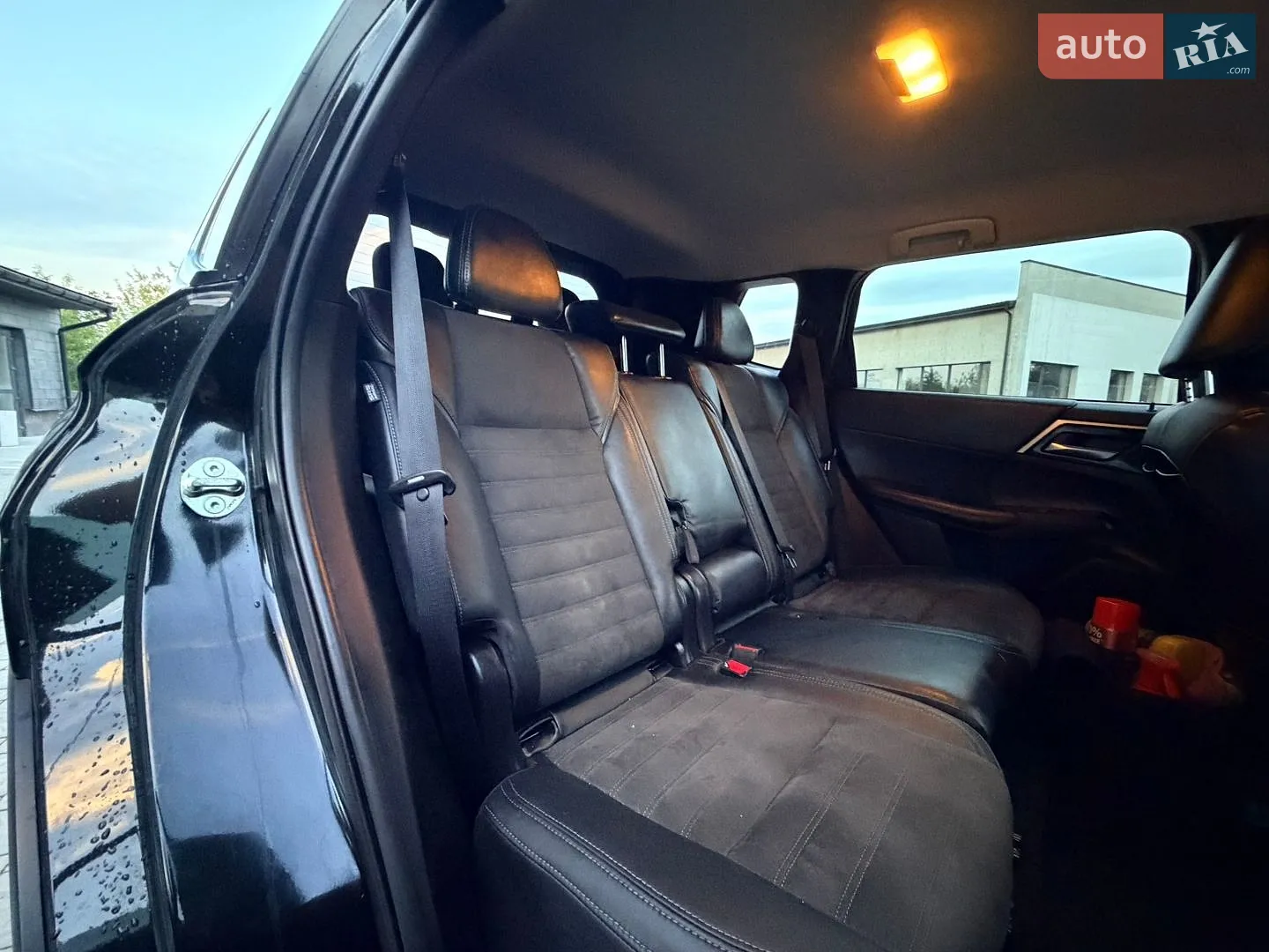 2022 Mitsubishi Outlander - мініатюра 30