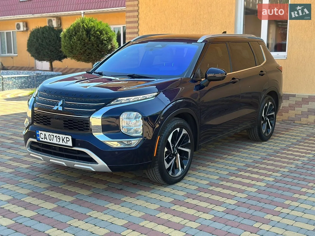 2021 Mitsubishi Outlander - мініатюра 14