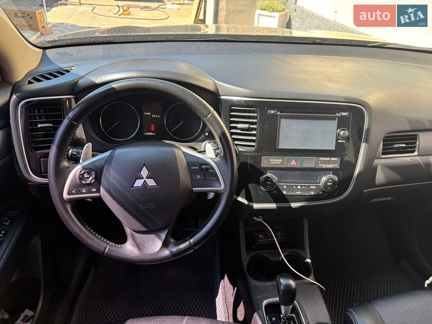2012 Mitsubishi Outlander - мініатюра 10