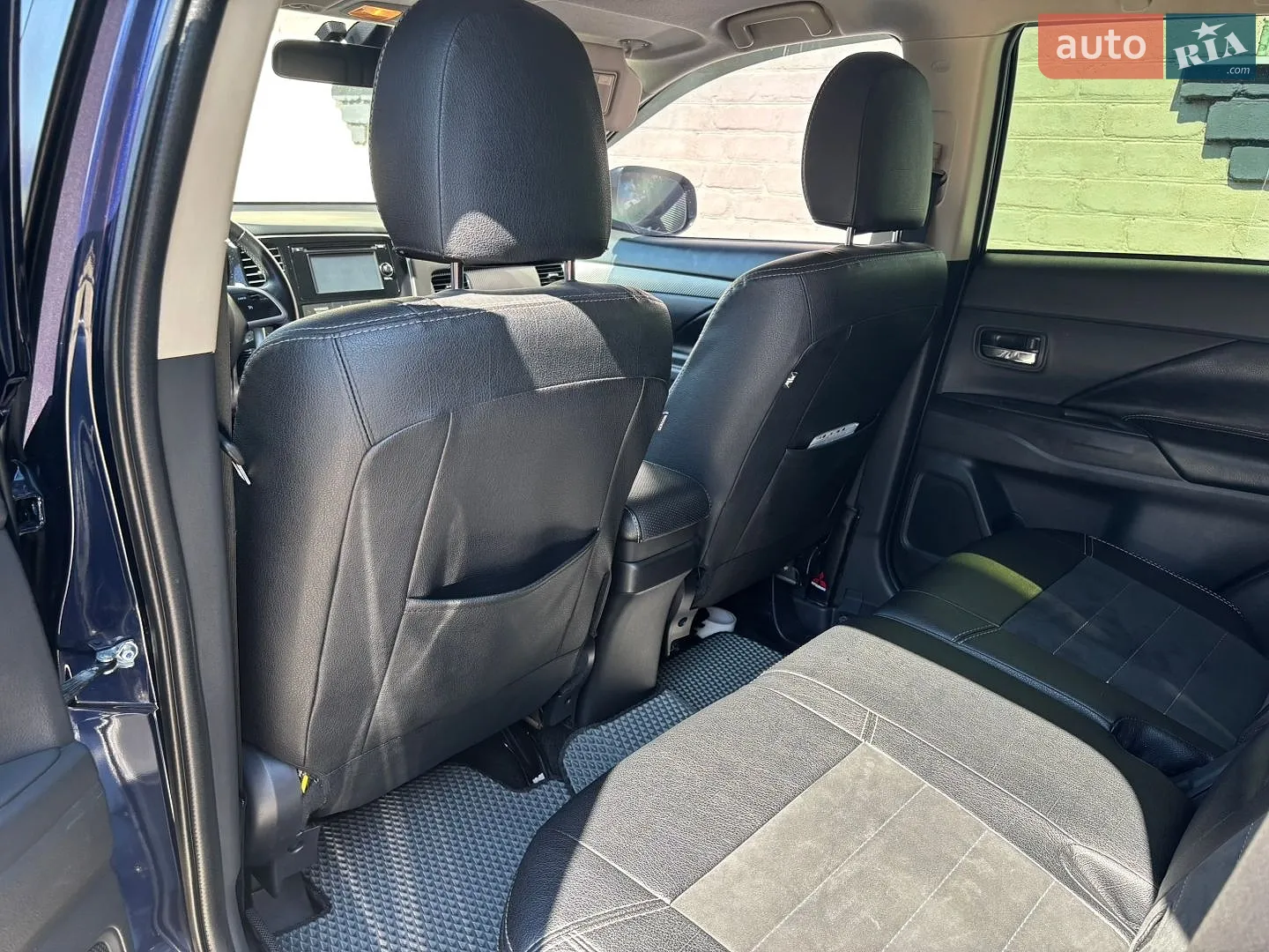 2012 Mitsubishi Outlander - мініатюра 9