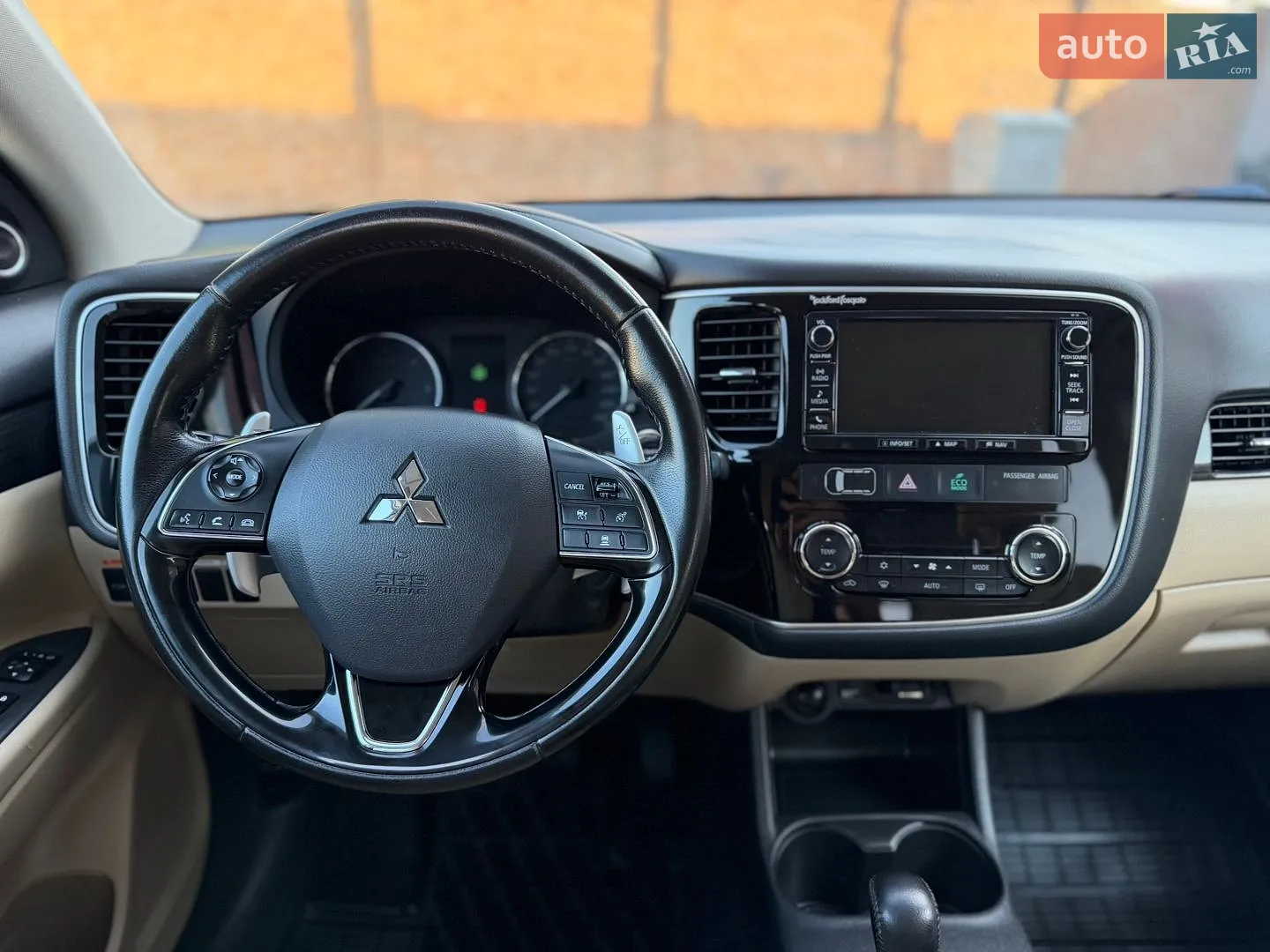 2016 Mitsubishi Outlander - мініатюра 30