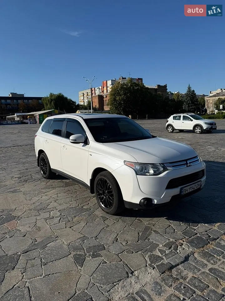 2013 Mitsubishi Outlander - мініатюра 37