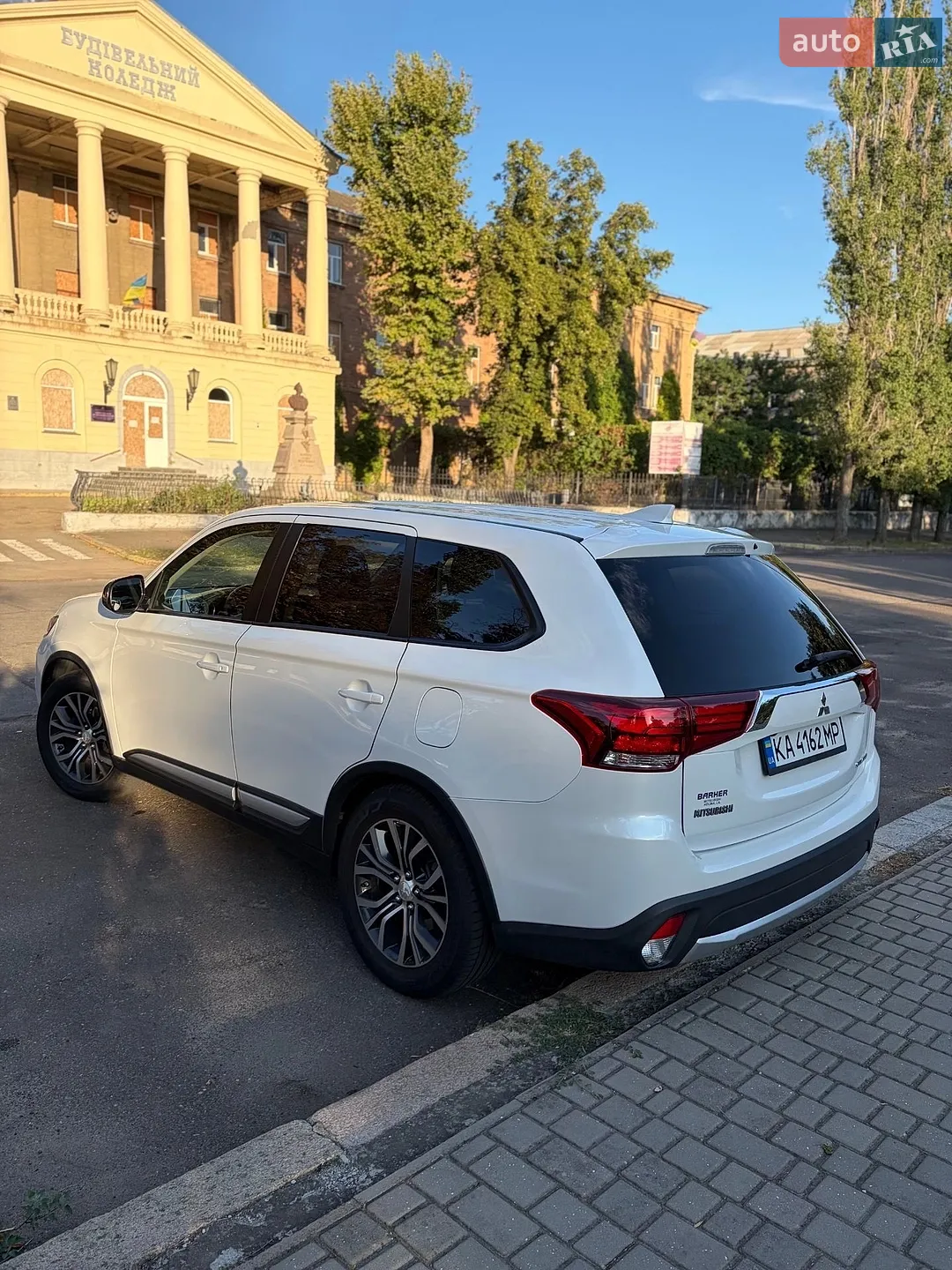 2017 Mitsubishi Outlander - мініатюра 6