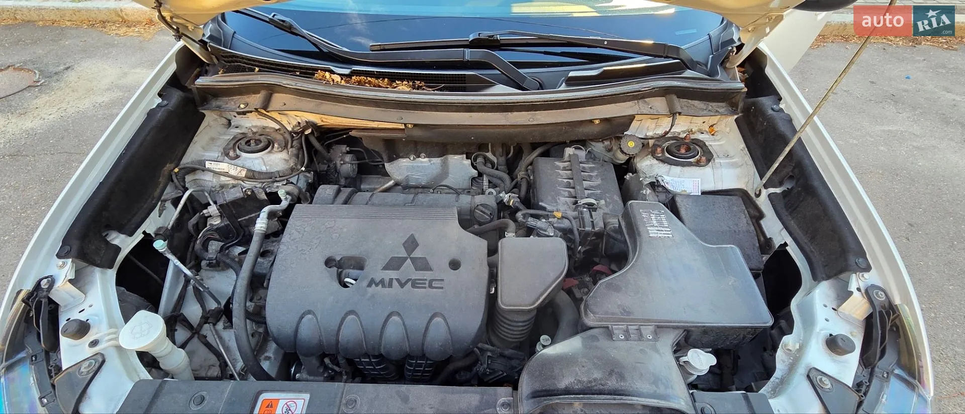 2017 Mitsubishi Outlander - мініатюра 25