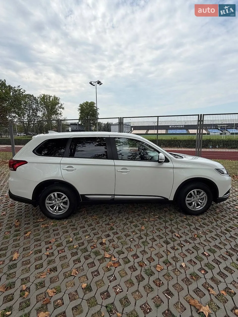 2021 Mitsubishi Outlander - мініатюра 8
