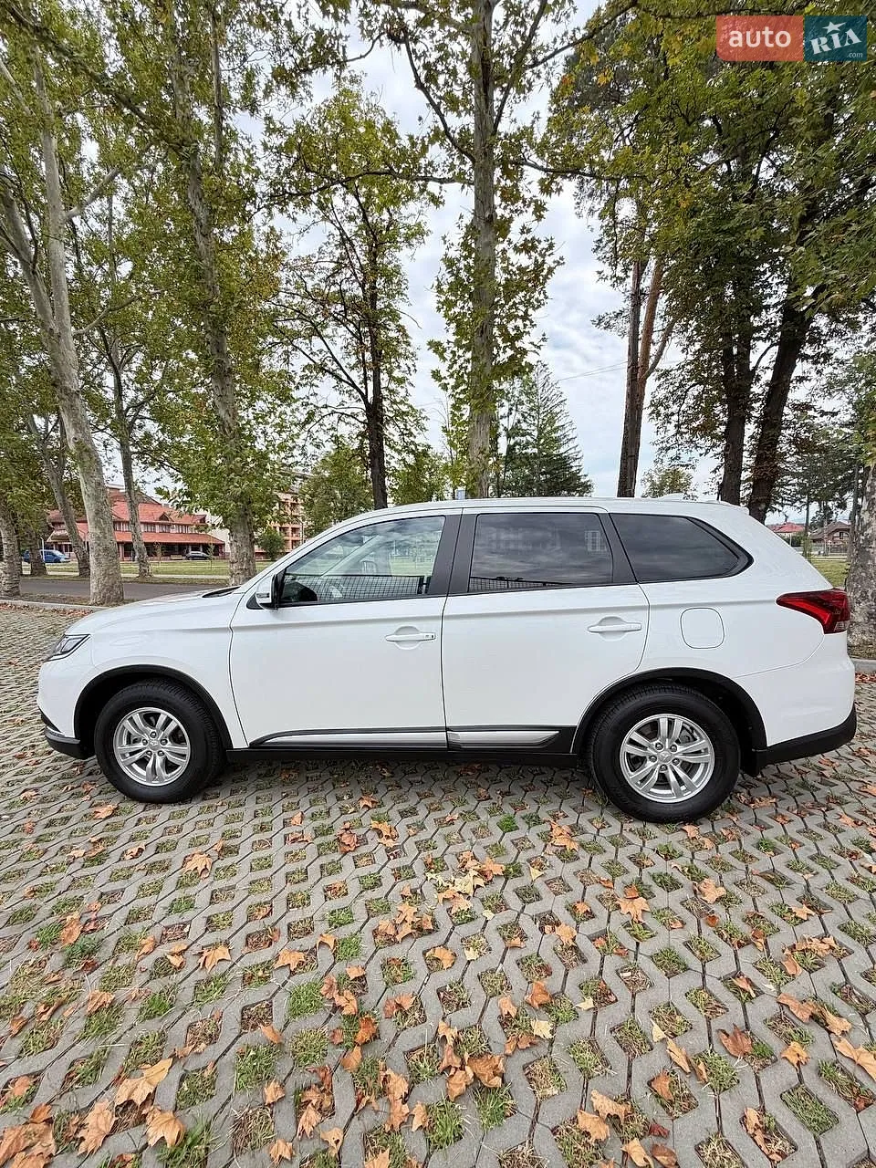 2021 Mitsubishi Outlander - мініатюра 4