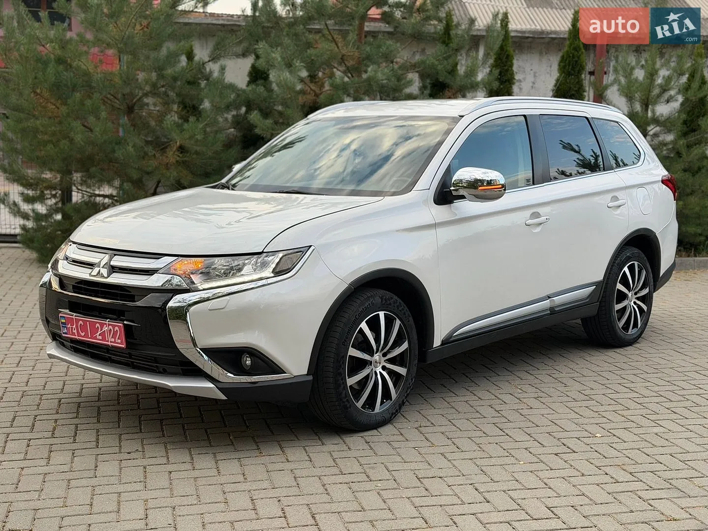 2016 Mitsubishi Outlander - мініатюра 2