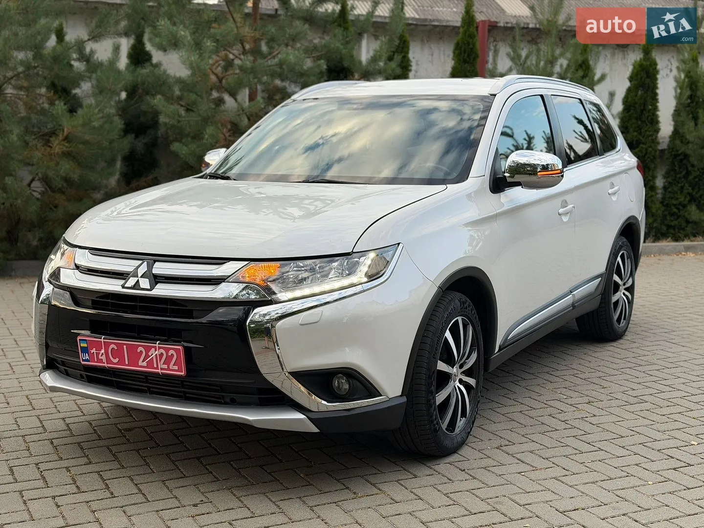 2016 Mitsubishi Outlander - мініатюра 3