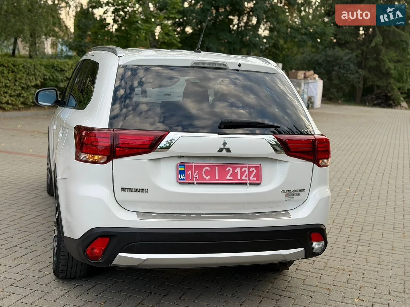 2016 Mitsubishi Outlander - мініатюра 11