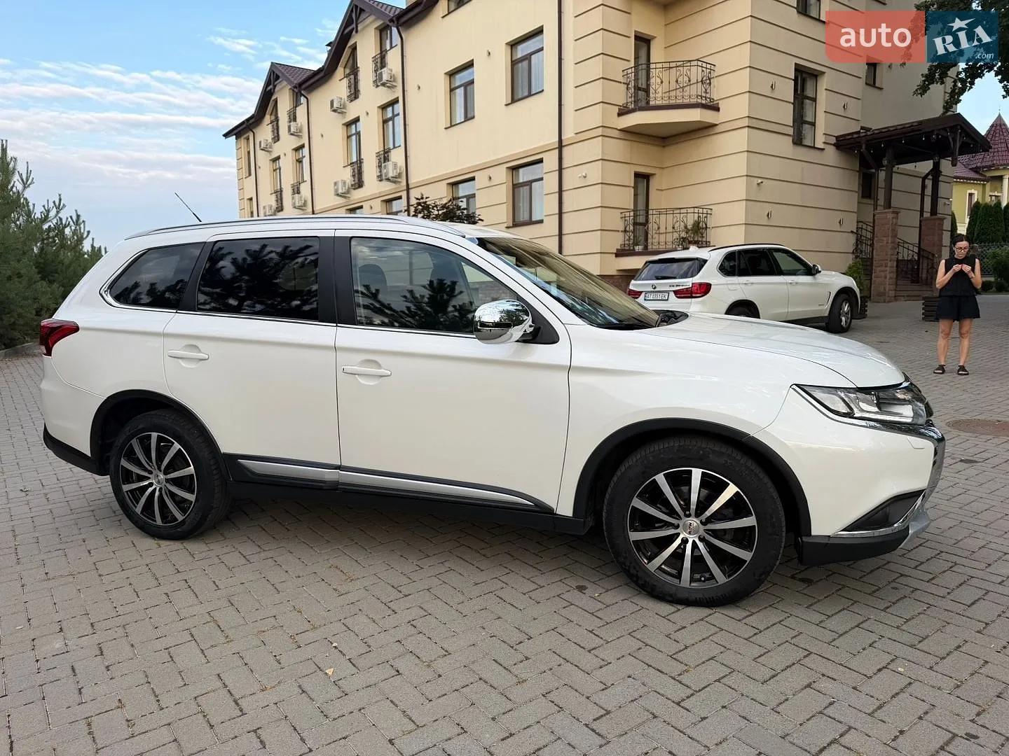 2016 Mitsubishi Outlander - мініатюра 15