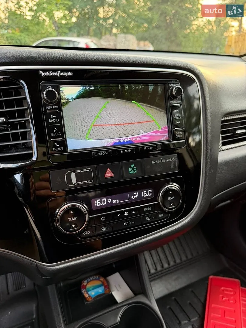 2016 Mitsubishi Outlander - мініатюра 25